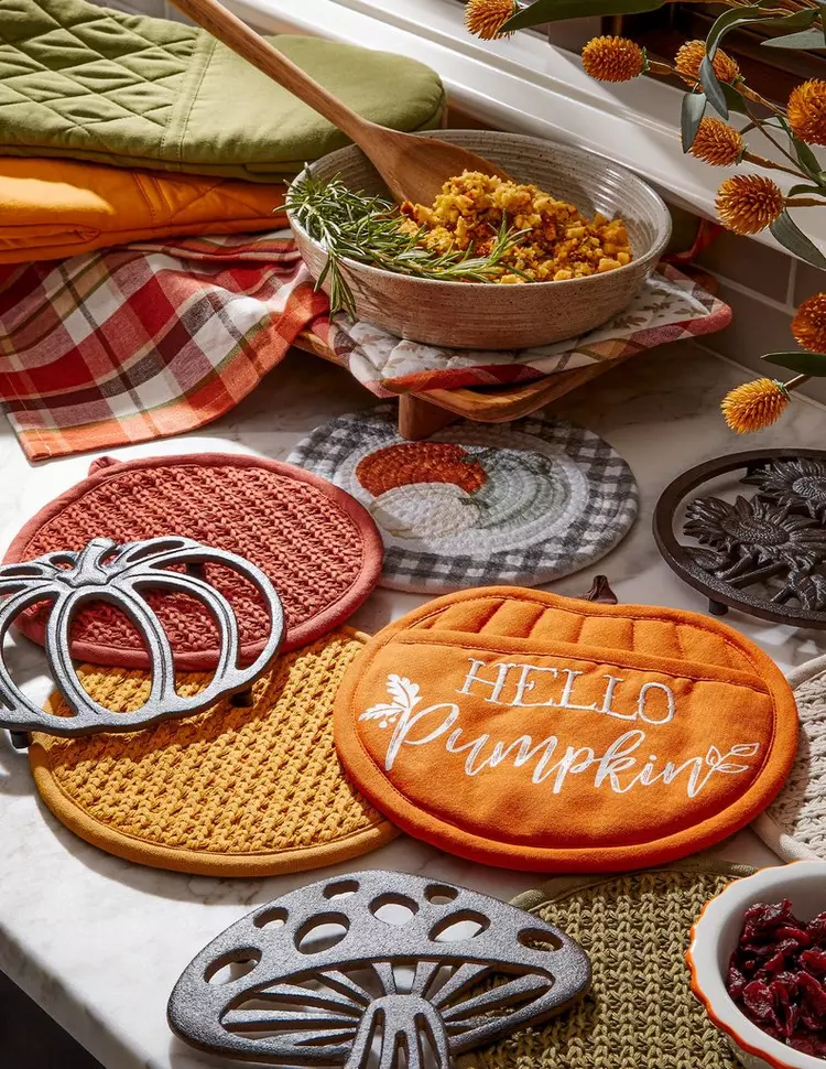 Pot Holders & Trivets